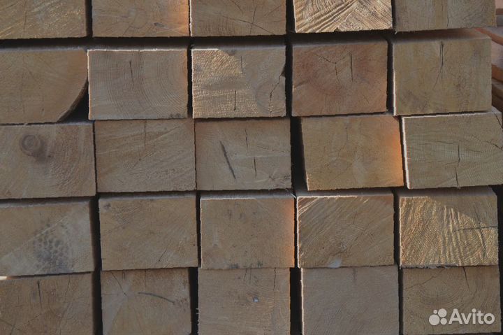 Частные постройки с лиственничным брусом