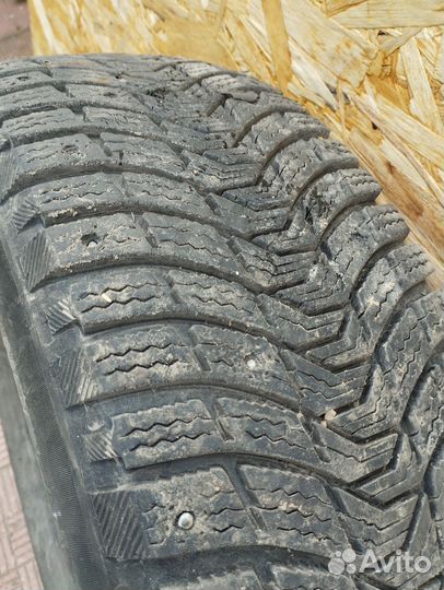 Michelin X-Ice North 2 215/65 R16 T