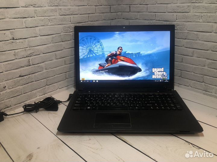 Мощный ноутбук Lenova b960/4GB