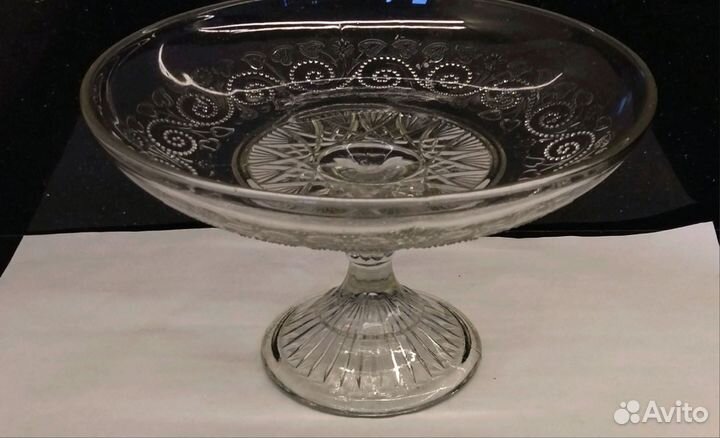 Большая ваза для фруктов до 1917 года. зомбковице