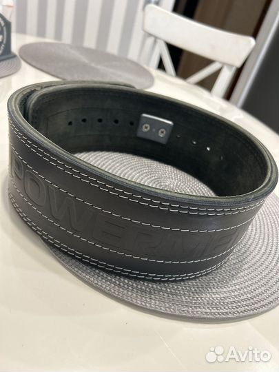 Пояс для пауэрлифтинга с карабином powermens