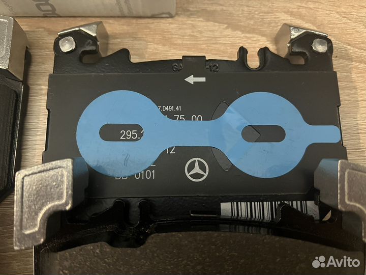 A0004203603 колодки тормозные mercedes-benz W223