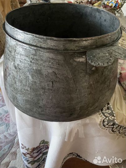 Старинныймедный казан