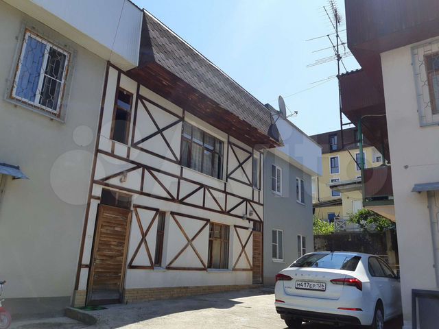 Дом 100 м² на участке 100 сот.