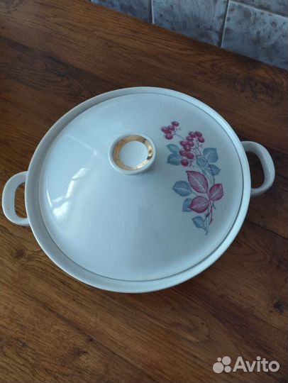 Фарфоровая супница СССР