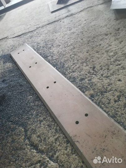 Нож ковша JCB CX3