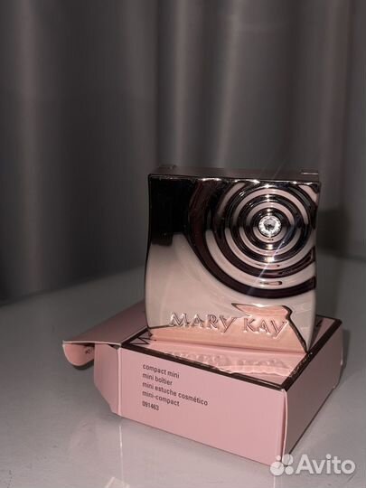 Пудреница mary kay новая, limited edition