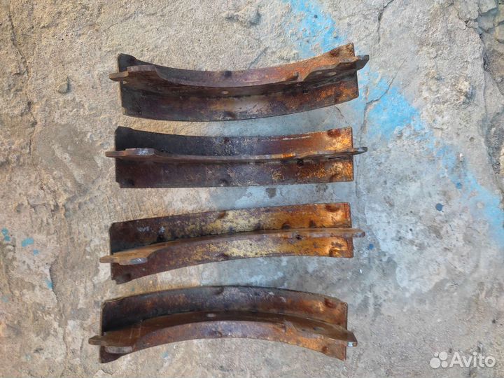 Тормозные колодки ваз2121