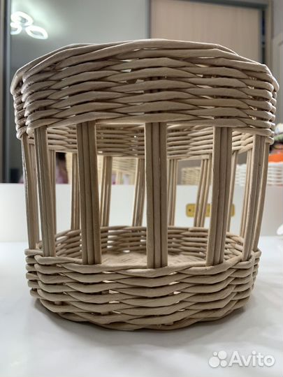 Корзина плетеная