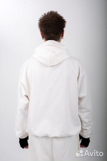 Худи Yeezy Vultures 2 China Concert in White