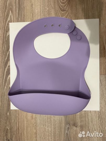 Слюнявчик силиконовый новый