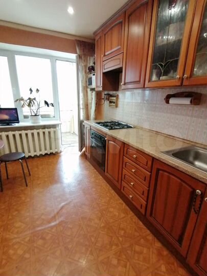 3-к. квартира, 80,7 м², 2/5 эт.