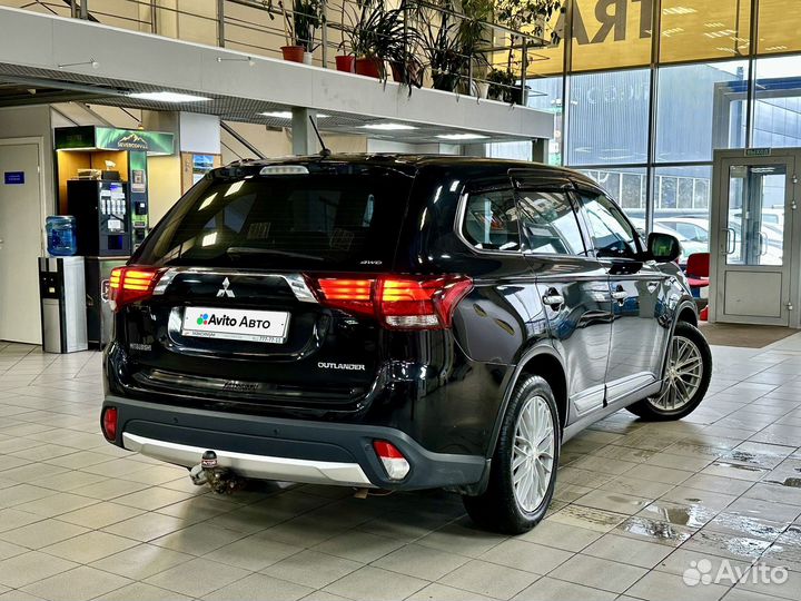 Mitsubishi Outlander 2.0 CVT, 2015, 157 600 км
