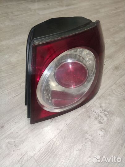 Фонарь задний правый volkswagen golf plus