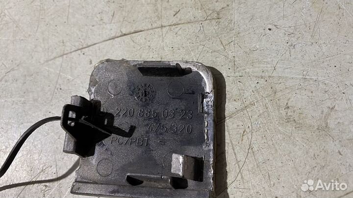 Заглушка буксировочного крюка Mercedes Benz W220