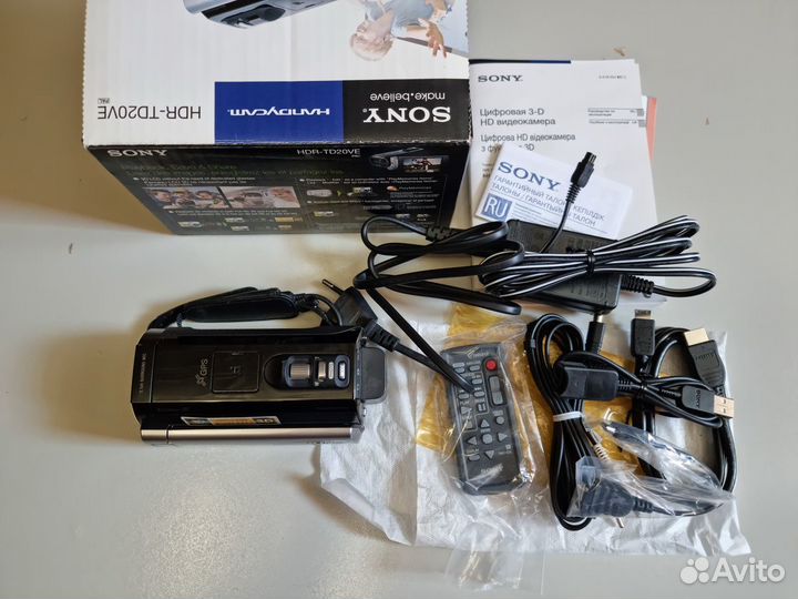 Видеокамера 3D Sony HDR-TD20