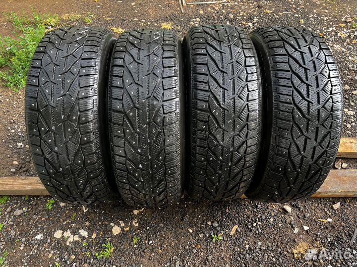 Tigar SUV Ice 215/65 R16