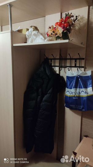 Стенка в прихожую