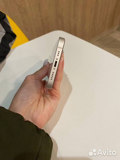 iPhone 12, 64 ГБ