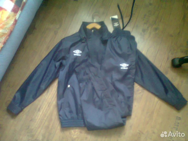 Костюм спортивный