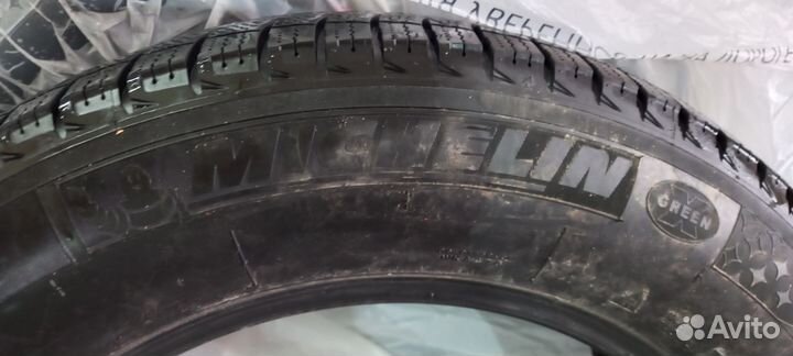 Michelin X-Ice 3 215/65 R17 99T