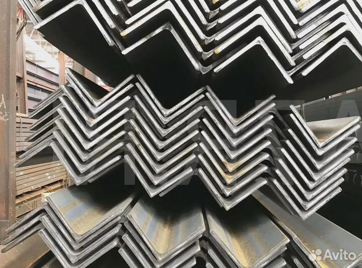 Уголок стальной