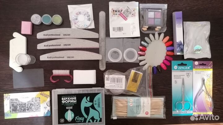 Продаю набор для маникюра