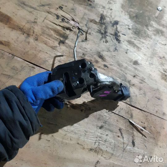 Замок зад правый suzuki grand vitara 1