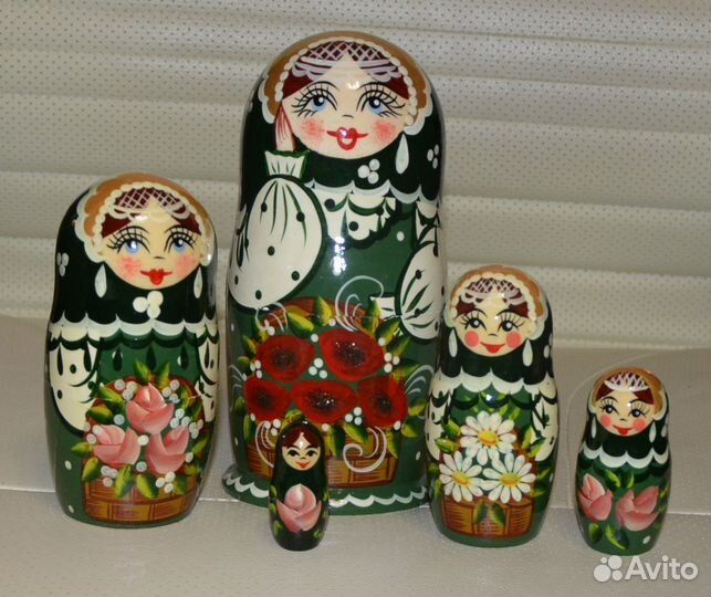 Матрёшка с корзинкой с цветами 5 кукол 17 см