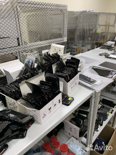 Битые дисплеи iPhone (переклейка, скупка)