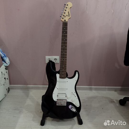 Электрогитара fender squier bullet Stratocaster