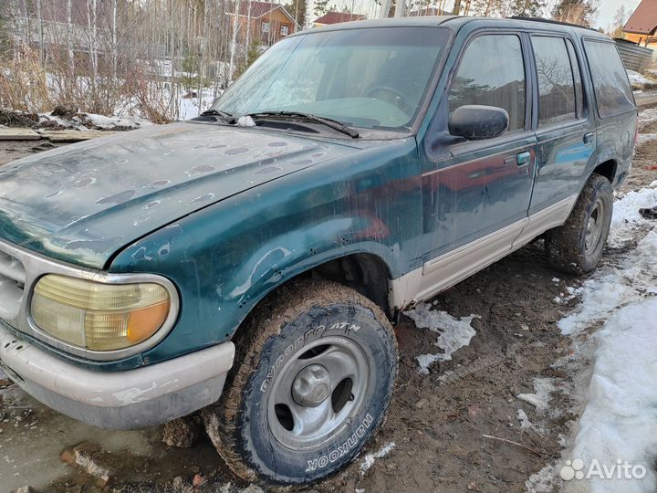 Ford Explorer в разбор