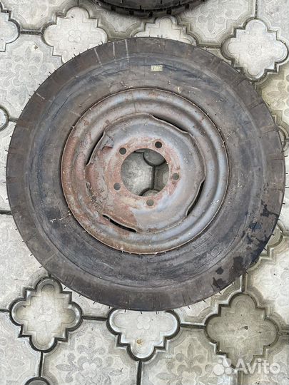 Колеса на трактор