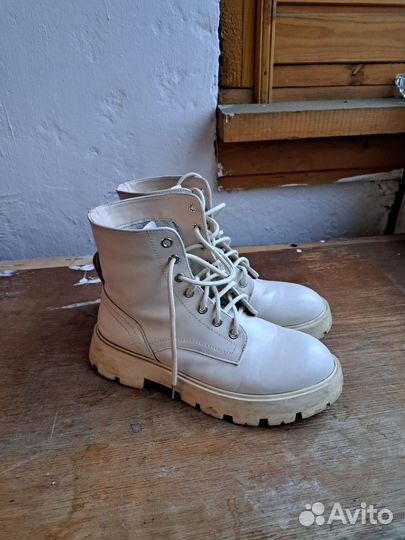 Зимние ботинки женские бежевые 38 размер