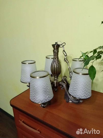 Люстра потолочная