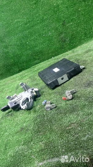 Блок управления двигателем Mitsubishi Lancer Cedia