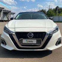 Nissan Altima 2.5 CVT, 2019, 130 000 км, с пробегом, цена 1 650 000 руб.