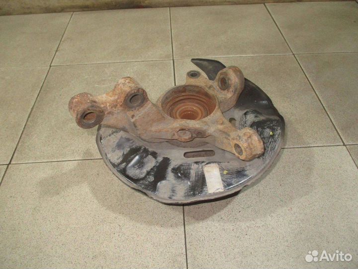 Кулак поворотный П/Л Toyota Corolla (E120)