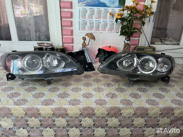 Фары передние левая правая mazda 3 bk седан 2004 г