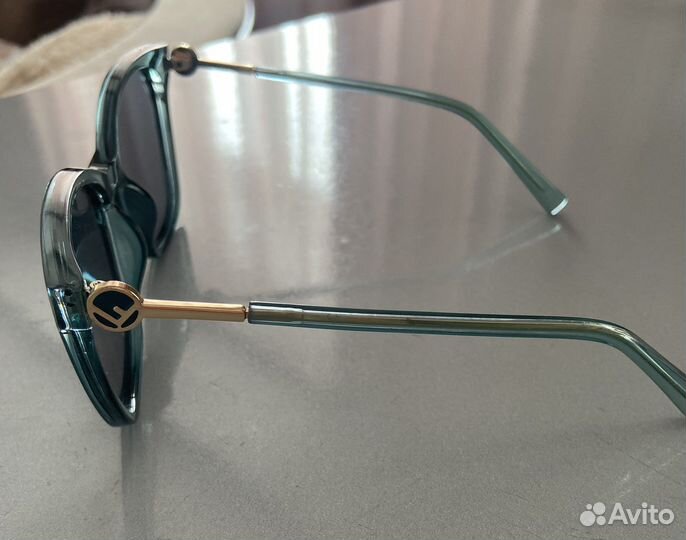 Солнцезащитные очки женские