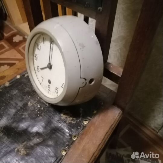 Часы каютные