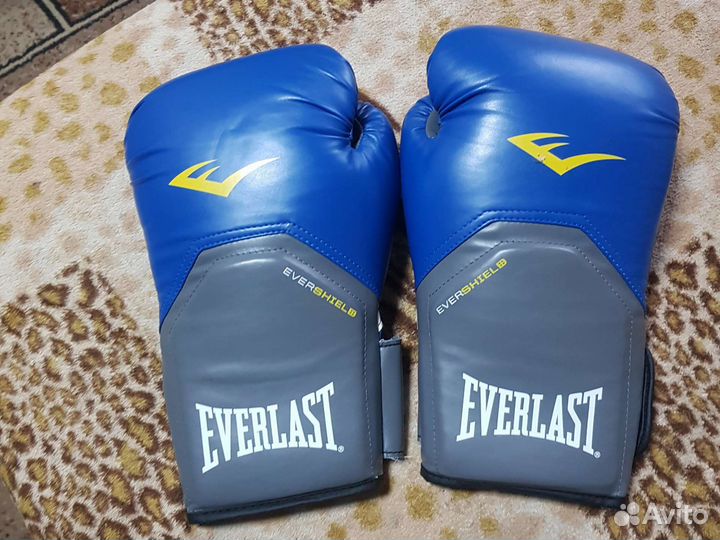 Боксерские перчатки everlast 16 oz
