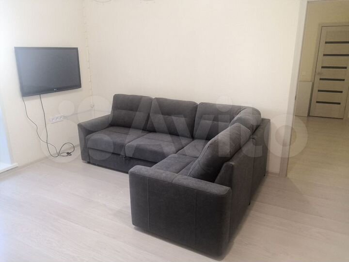 1-к. квартира, 40 м², 8/17 эт.