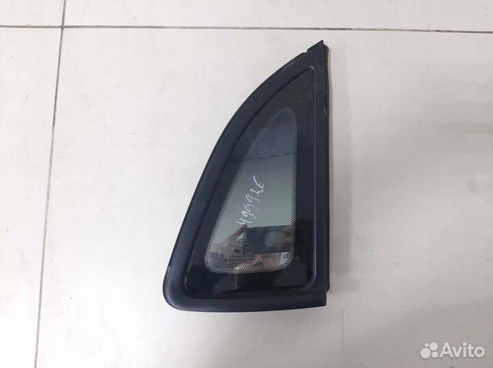 Стекло кузовное глухое правое Kia Rio 3 UB 2011-20