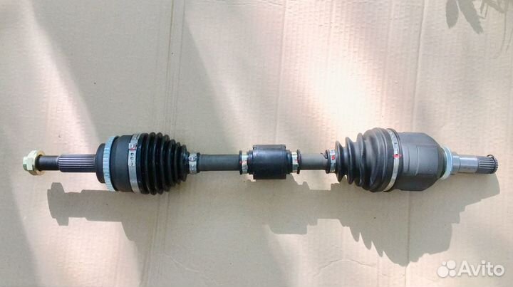 Привод передний левый (L) toyota corolla HB (UKP)