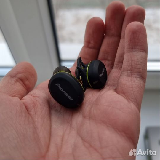 Наушники Pioneer SE-E8TW идеальное состояние