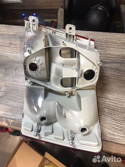 Skoda octavia A5 фонарь задний левый (седан)