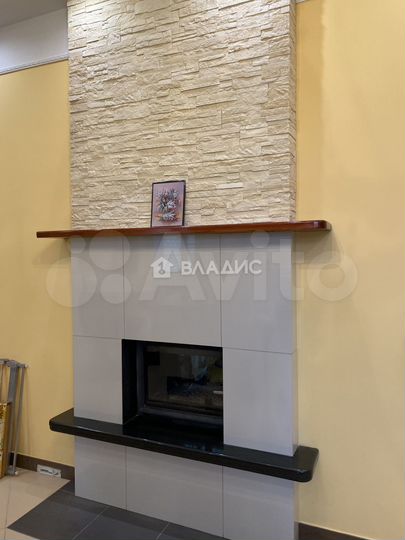 Дом 300 м² на участке 6 сот.