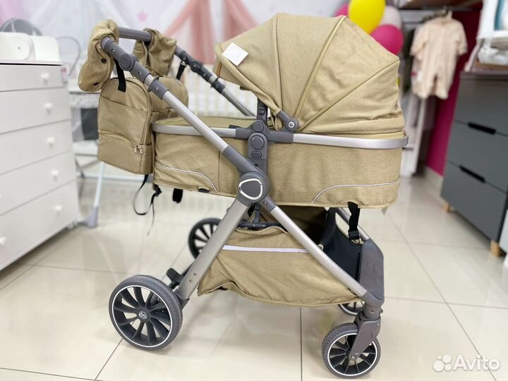Легкая коляска трансформер Luxmom V8