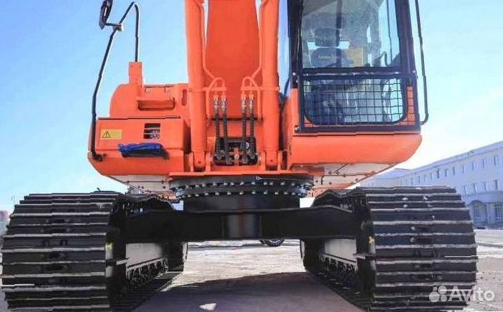 Гусеничный экскаватор Lonking CDM6205, 2023